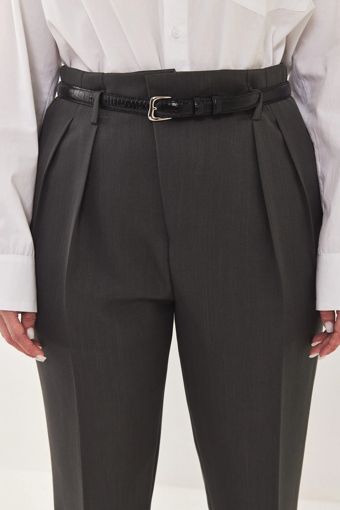 Tapered Pleat Daddy Pants - Image 12