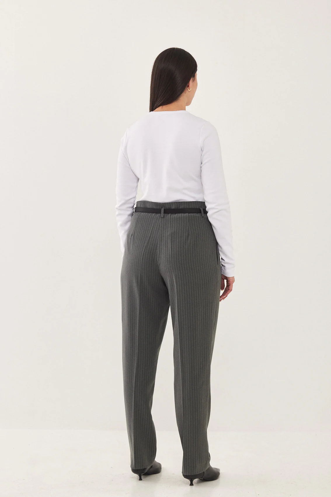 Tapered Pleat Daddy Pants - Image 11