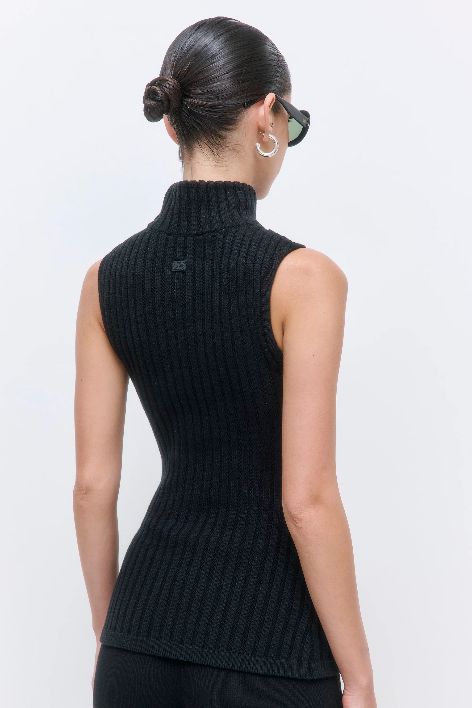 Thick Rib Golf Vest - Image 5