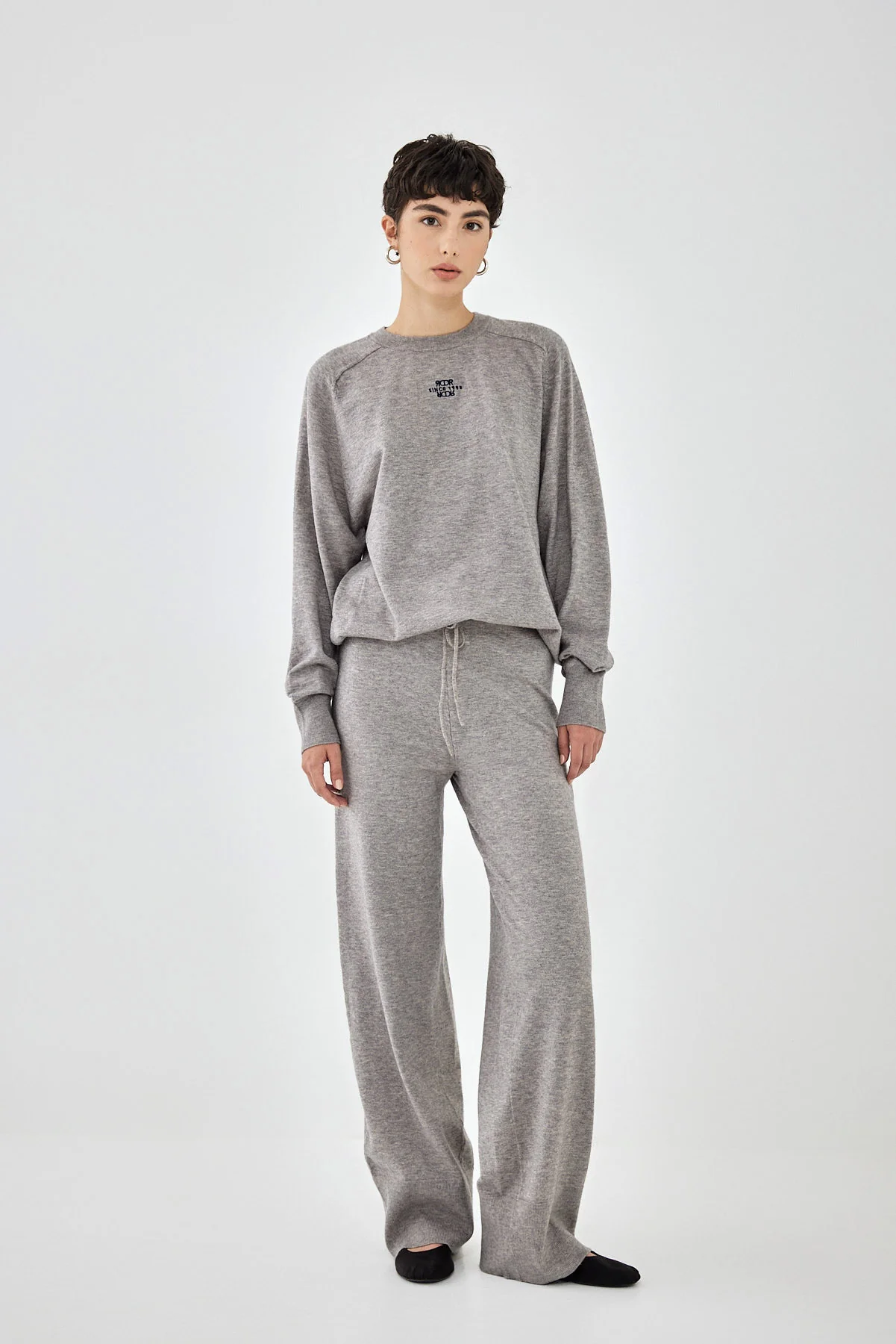 Thin Knitted Crewneck Top - Image 2