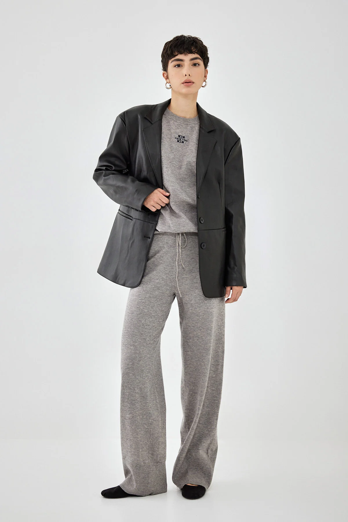 Thin Knitted Crewneck Top - Image 8