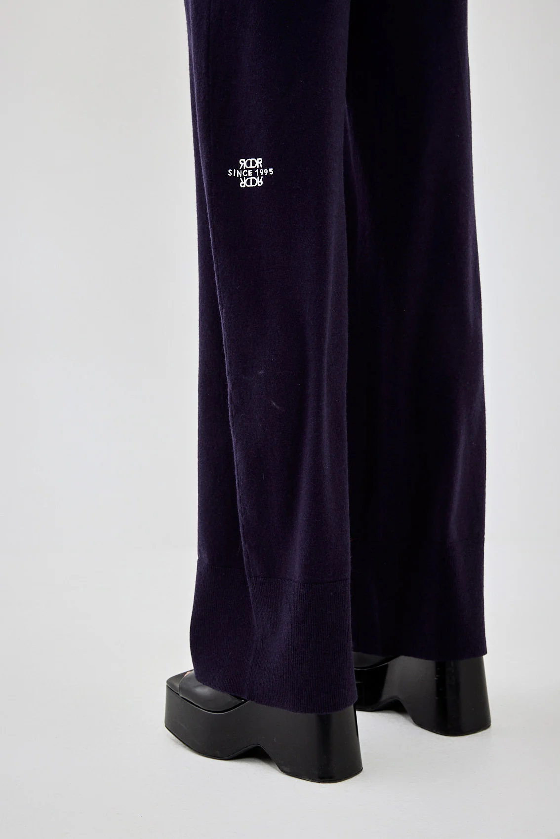 Thin Knitted Pants - Image 6