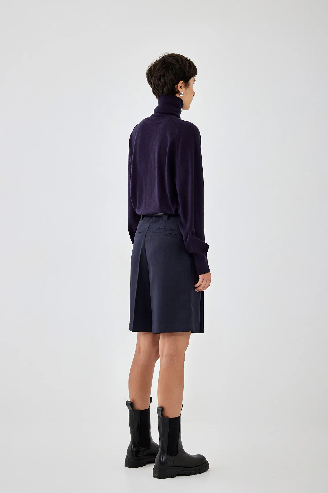 Thin Knitted Turtleneck Top - Image 5