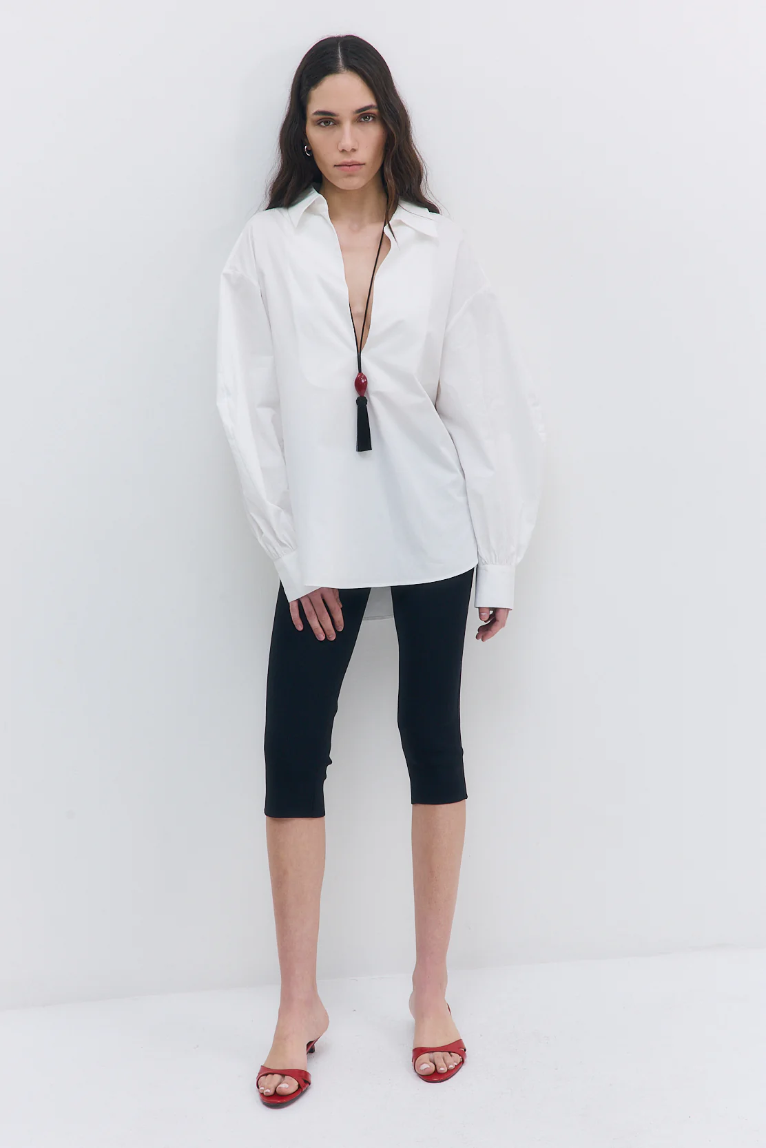 Tight Ribbed Capri Leggings - Image 7