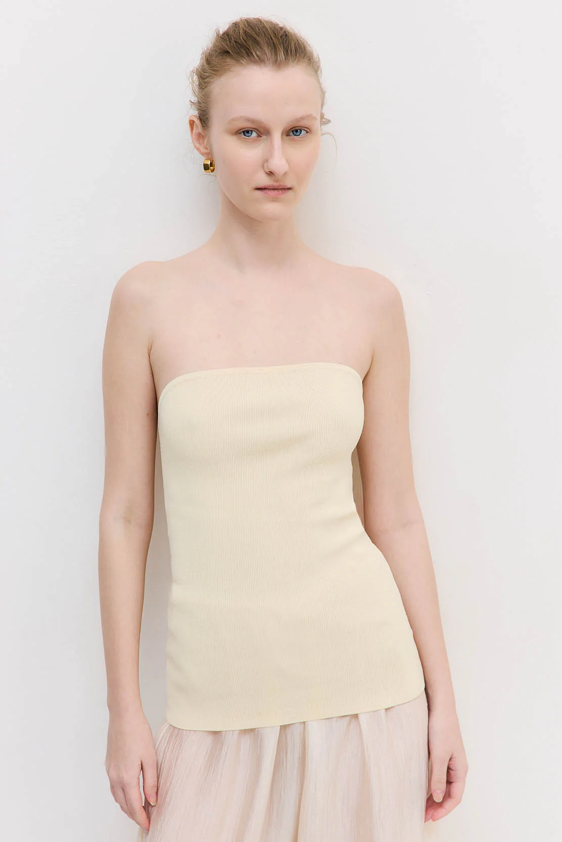 Tight Ribbed Strapless Top