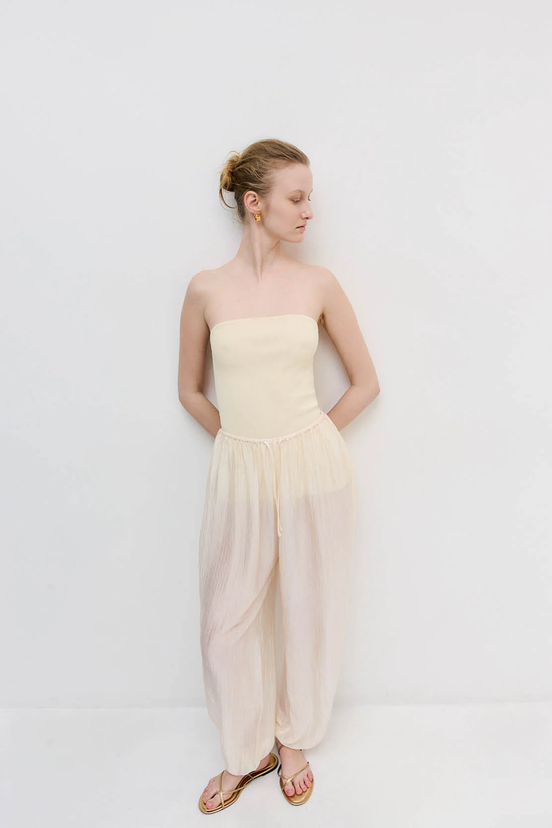 Tight Ribbed Strapless Top - Image 3
