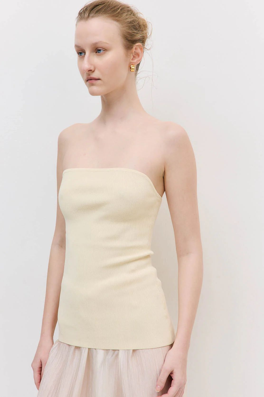 Tight Ribbed Strapless Top - Image 4
