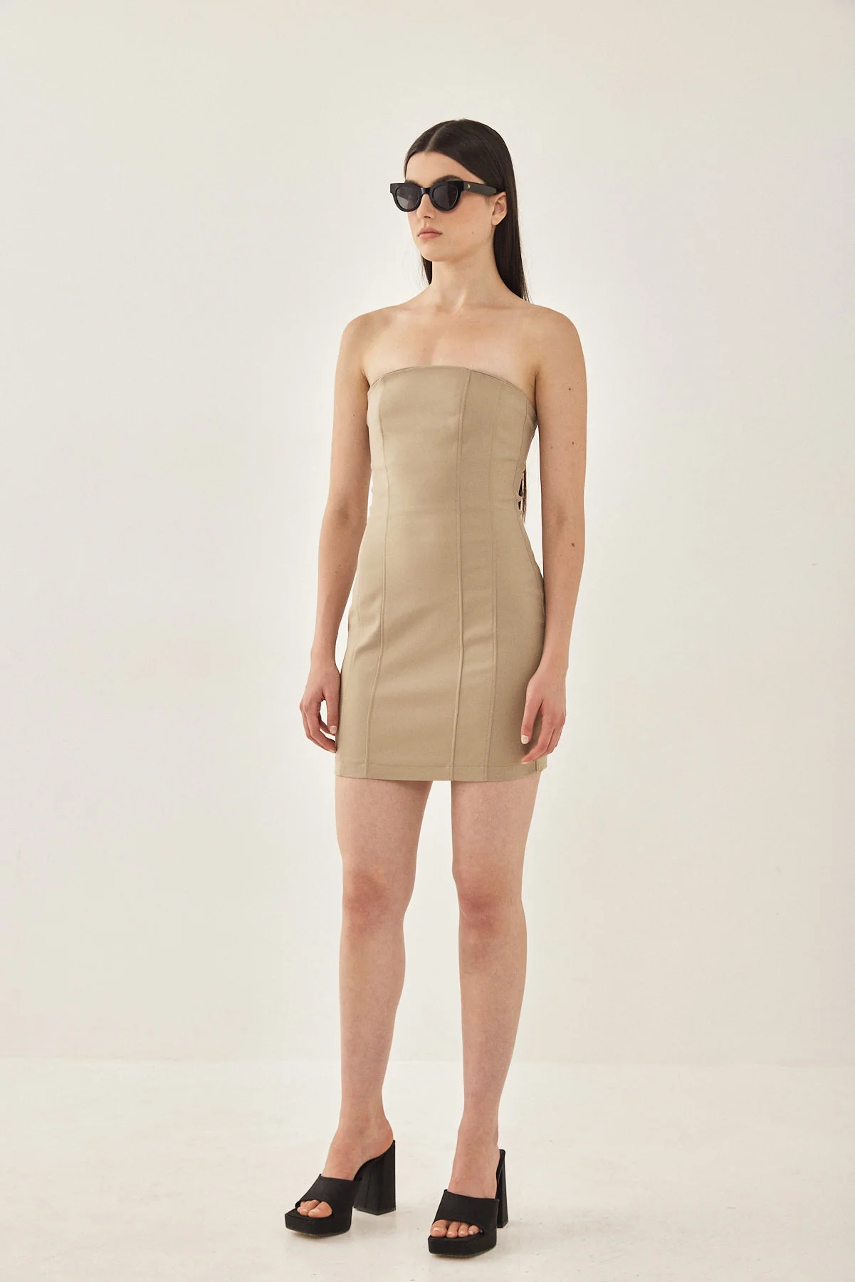 Tight Strapless Mini Dress - Image 4