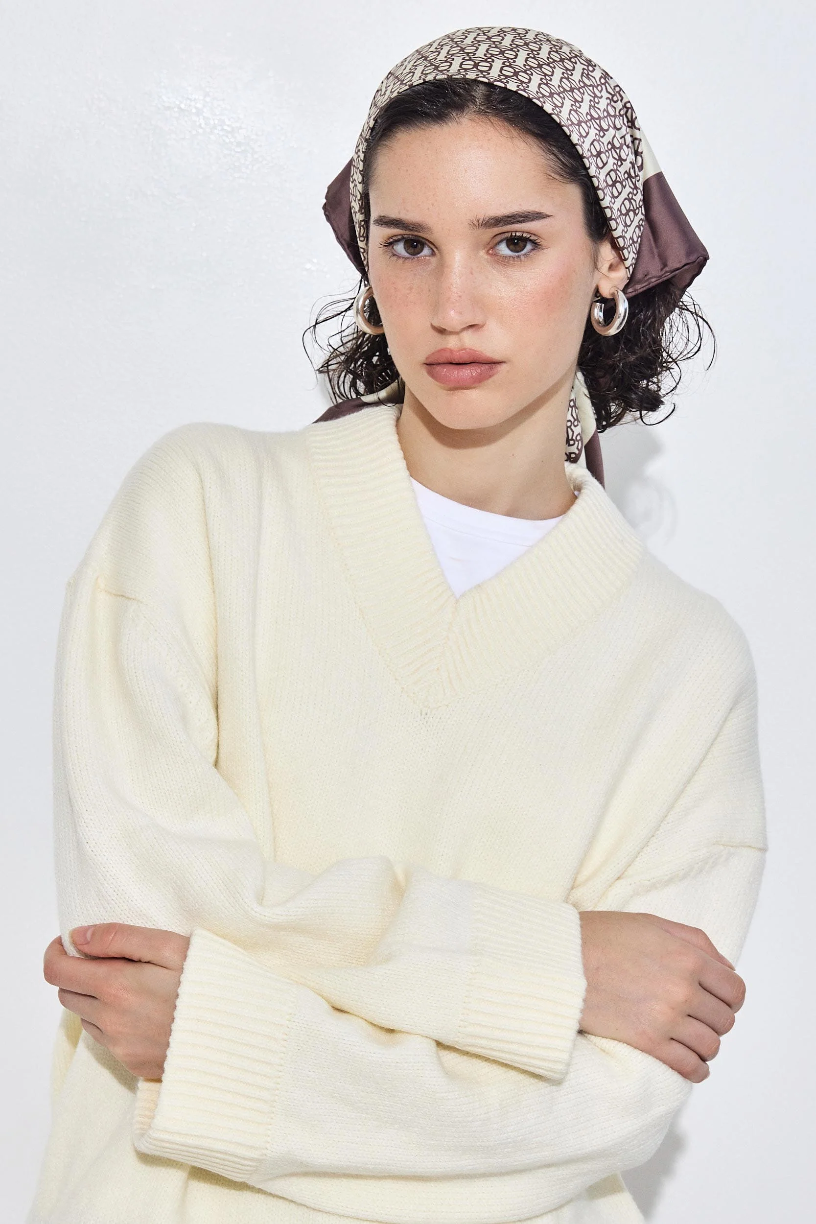 V Neck Oversized Jumper - Image 6