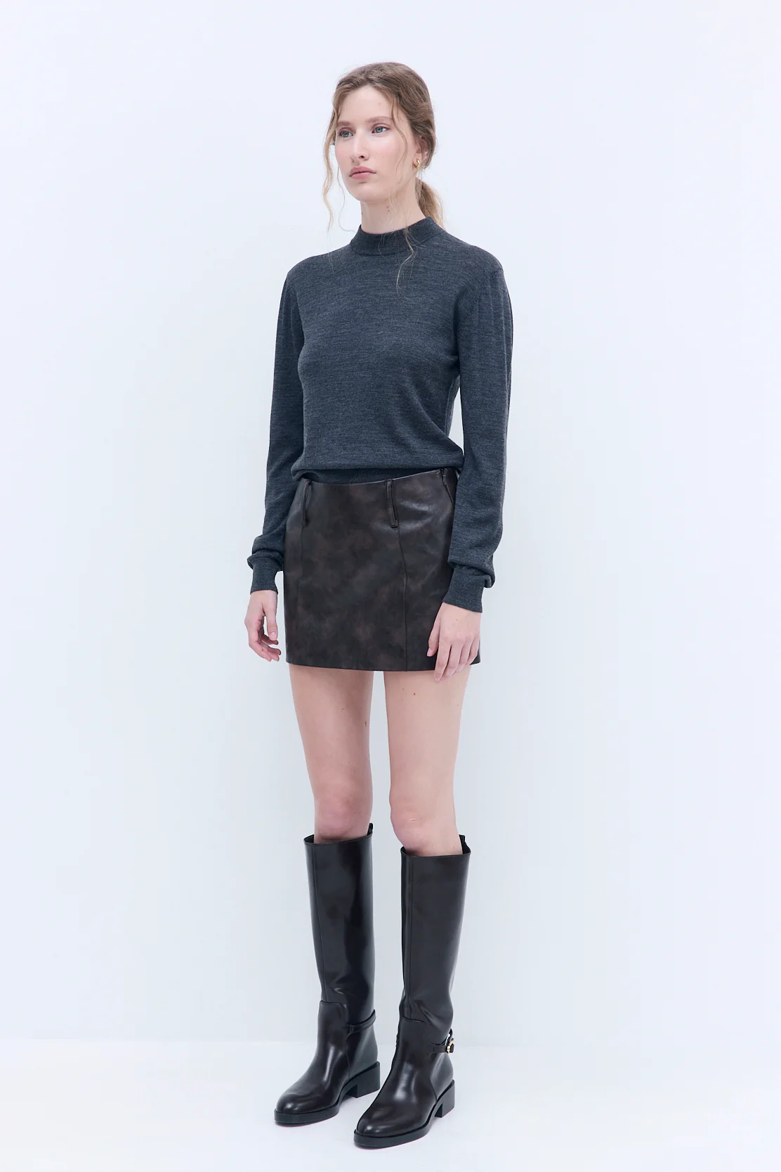 Fitted Vegan Leather Mini Skirt - Image 4