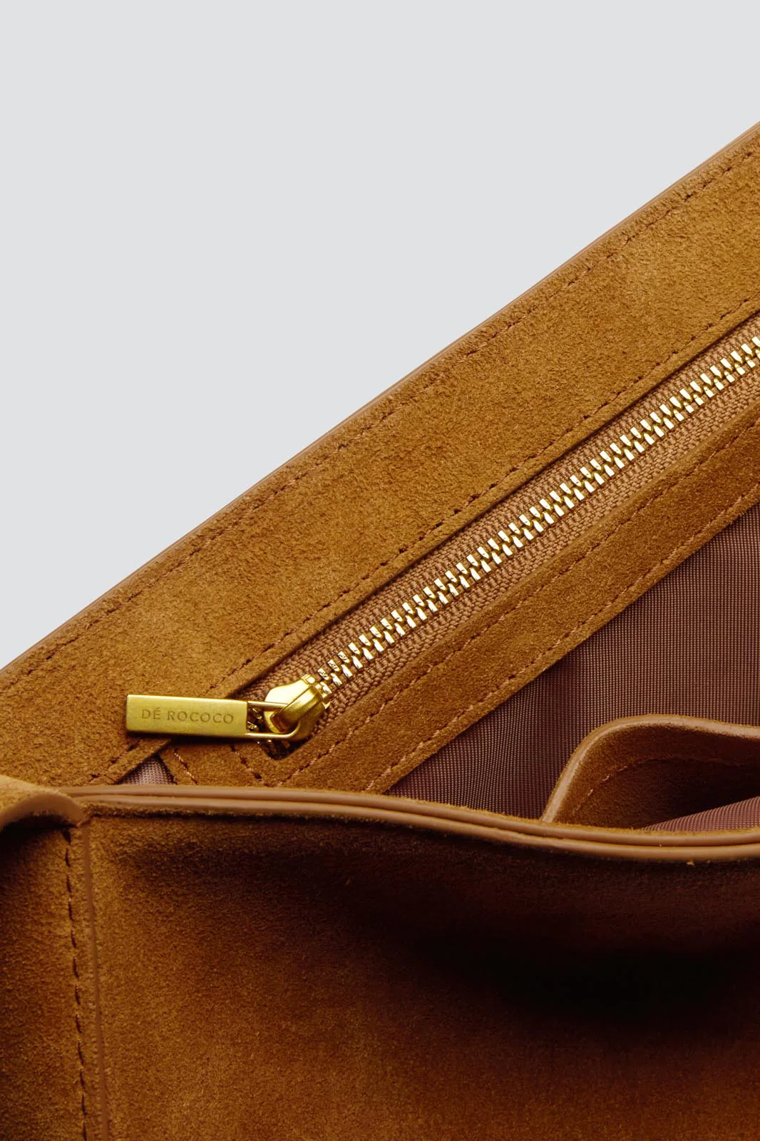 Yvon Shoulder Bag - Image 7