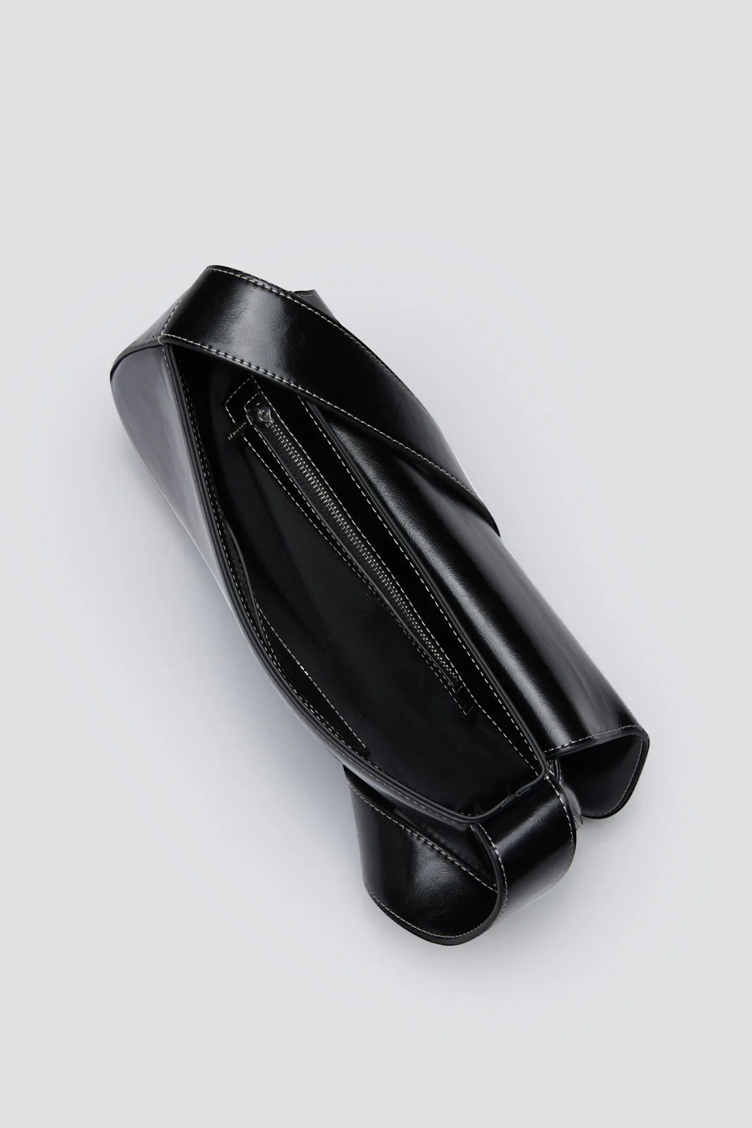 Yvon Shoulder Bag - Image 3