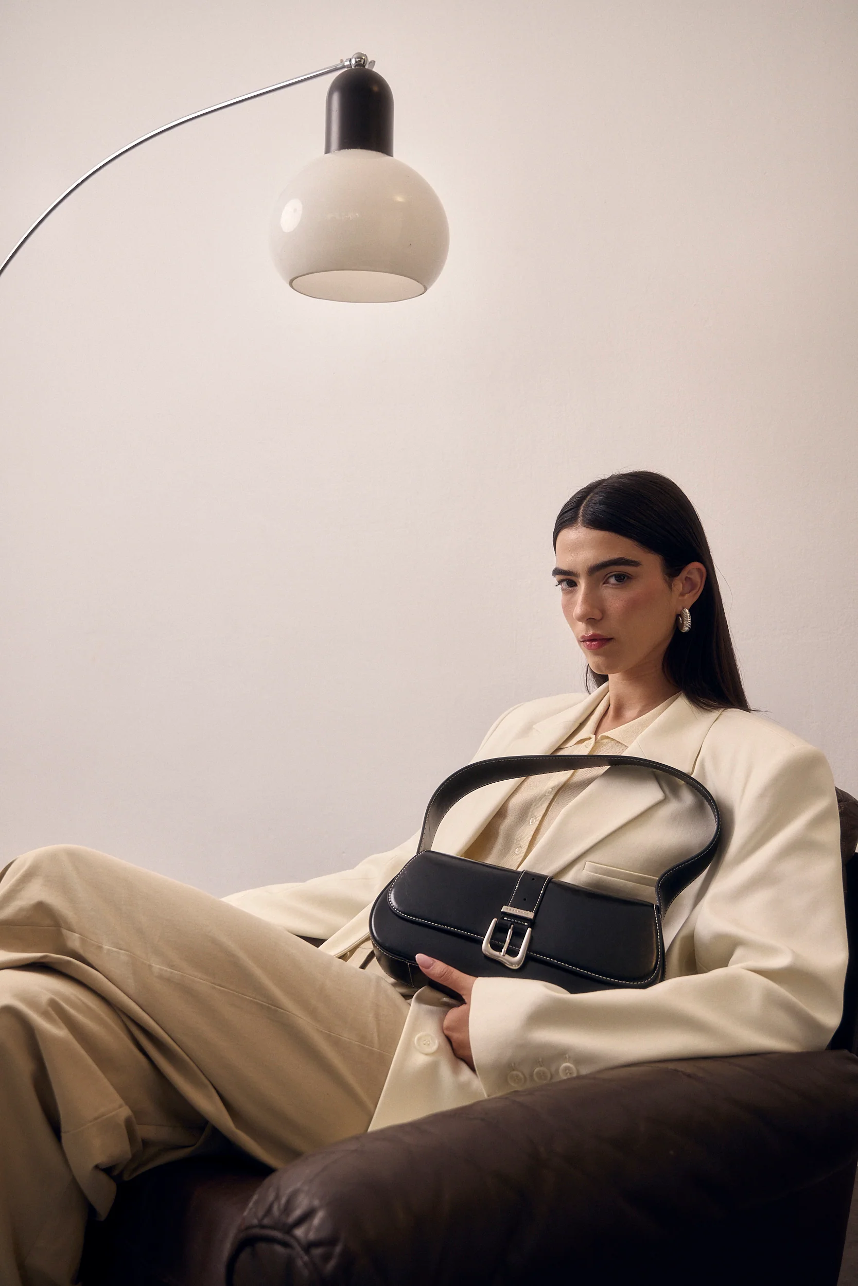 Yvon Shoulder Bag - Image 5